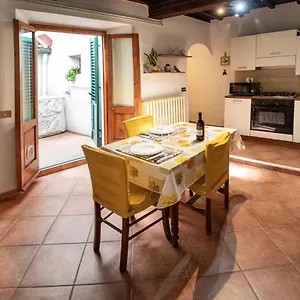 Appartement Virgilio's House + Internal Court, Florence