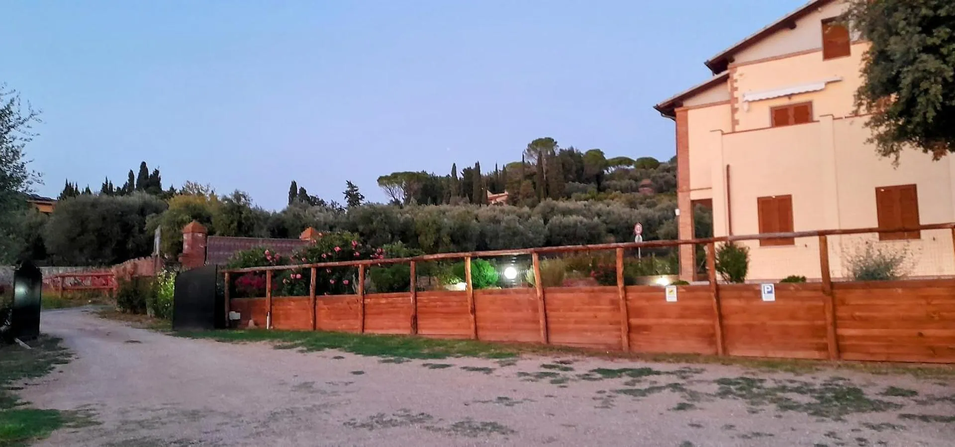 Farm stay Agriturismo Il Vecchio Olivo Castagneto Carducci